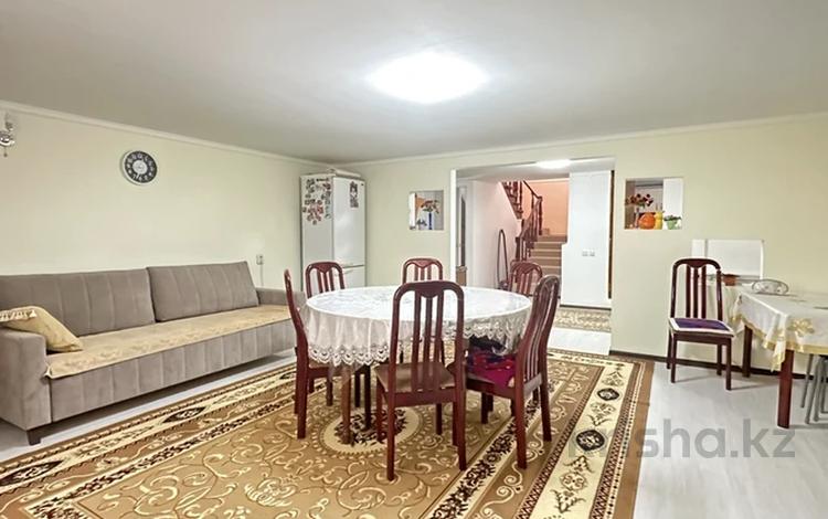 Отдельный дом • 5 комнат • 270 м² • 10 сот., Наурызбай батыр 3 за 42 млн 〒 в Караоткеле — фото 2