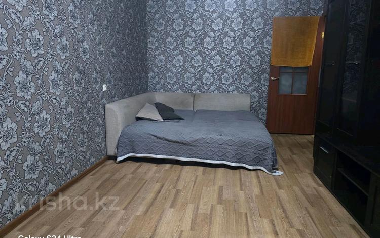1-комнатная квартира · 30 м² · 2/5 этаж, 18-й микрорайон 21 за 120 000 ₸ в Шымкенте, Аль-Фарабийский р-н — фото 2