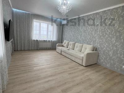 2-бөлмелі пәтер · 90 м² · 9/9 қабат, мкр. Алтын орда, Молдагуловой, бағасы: 250 000 ₸ в Актобе