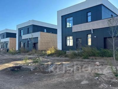 Отдельный дом · 5 комнат · 200 м² · 5 сот., Е 919 17 за 92 млн 〒 в Астане, Есильский р-н