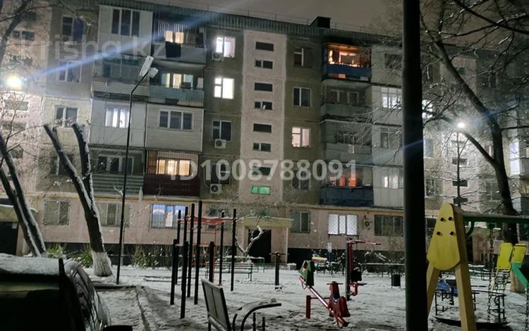 2-комнатная квартира · 48 м² · 3/5 этаж, мкр Акбулак 9 за 150 000 ₸ в Таразе — фото 2