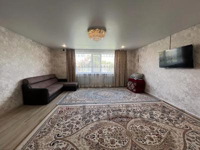 Отдельный дом • 3 комнаты • 93.5 м² • 4.55 сот., Султанбекова за 12 млн 〒 в Жамбыле