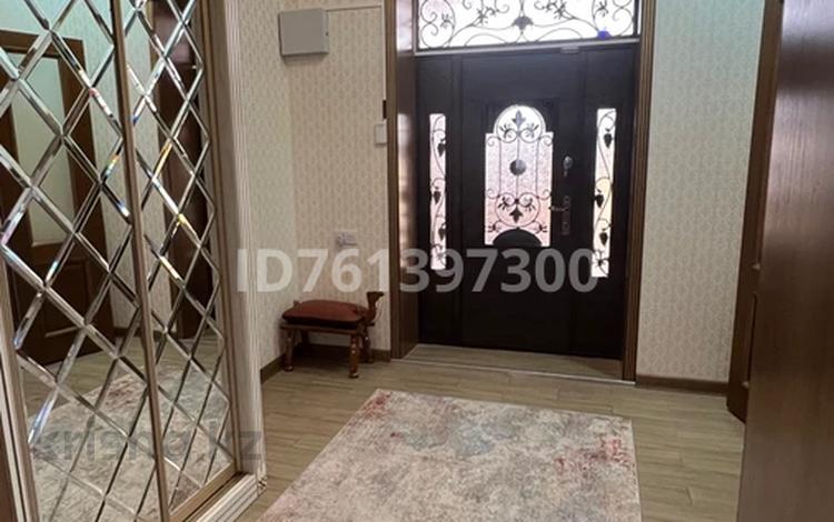 Отдельный дом · 5 комнат · 230 м² · 8 сот., мкр Тассай, Науатас 13 — Вольва центр за 85 млн 〒 в Шымкенте, Каратауский р-н — фото 2