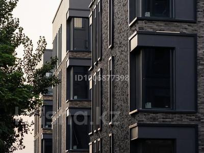 4-комнатная квартира · 141 м² · 4/4 этаж, Мкр. Ак Шагала 5 — Жален Тулепов за 65 млн 〒 в Атырау