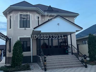 Отдельный дом · 8 комнат · 183 м² · 8 сот., 2 пер. Кожамкулова 6 6 за 80 млн 〒 в Таразе