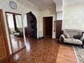 Отдельный дом · 5 комнат · 278 м² · помесячно, Жанибек хана за 300 000 〒 в Актобе, мкр. Курмыш — фото 15