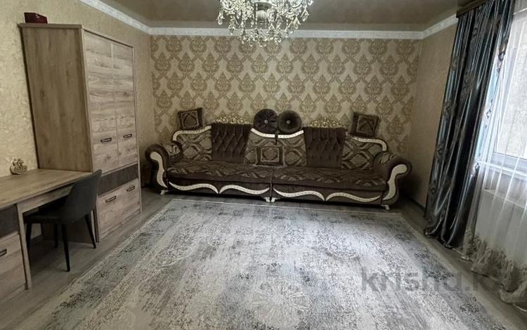 3-бөлмелі пәтер · 84 м² · 3/15 қабат, Толе би 273/5, бағасы: 53 млн ₸ в Алматы, Алмалинский р-н — фото 3