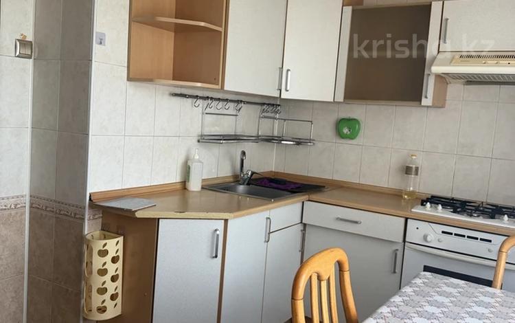 3-бөлмелі пәтер · 75 м² · 4/5 қабат, Достык — Толеби, бағасы: 350 000 ₸ в Алматы, Медеуский р-н — фото 2
