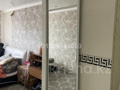 2-комнатная квартира · 64 м² · 5/5 этаж, Майкудук, 13й микрорайон 2 за 9.5 млн 〒 в Караганде, Алихана Бокейханова р-н