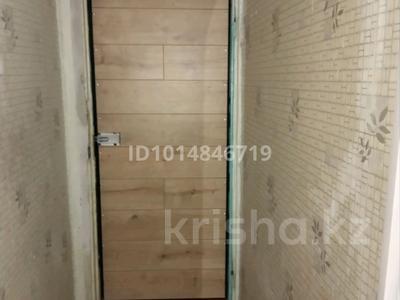 2-комнатная квартира · 50 м² · 5/5 этаж, Есет батыра Октябрьский бульвар 75 а — Акимат за 150 000 ₸ в Актобе
