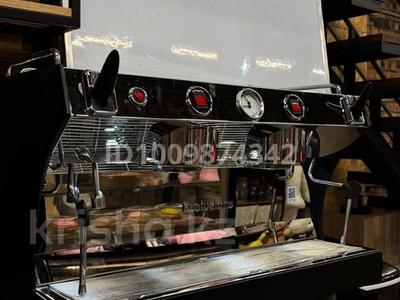 Действующий кофейный островок «готовый бизнес» · 10 м² за 3 млн 〒 в Астане, Сарыарка р-н