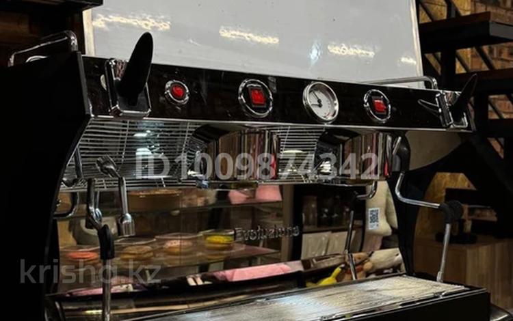 Действующий кофейный островок «готовый бизнес» · 10 м² за 3 млн 〒 в Астане, Сарыарка р-н — фото 2