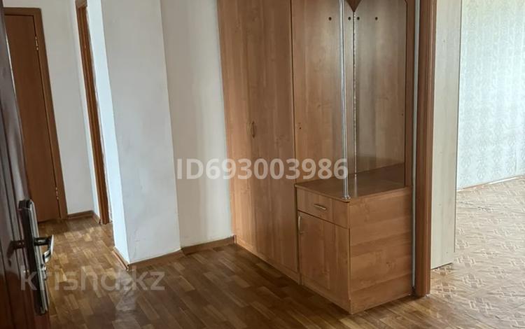 4-бөлмелі пәтер, 112 м², 5/5 қабат, - — 9 школа, Набережная, НИШ, бағасы: 35 млн 〒 в Талдыкоргане, Каратал — фото 2