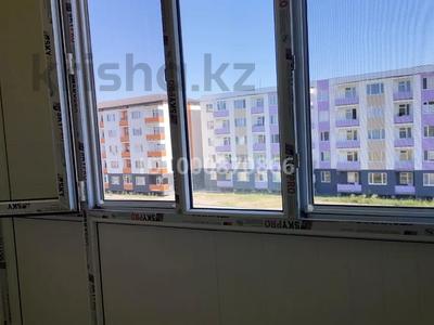 1-бөлмелі пәтер · 43 м² · 4/5 қабат, 15 мкрн 1032 — Ұлы Дала, бағасы: 13.5 млн ₸ в Таразе