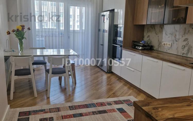 3-бөлмелі пәтер · 110 м² · 15/17 қабат, Мамыр-1 29, бағасы: 80 млн ₸ в Алматы, Ауэзовский р-н — фото 2