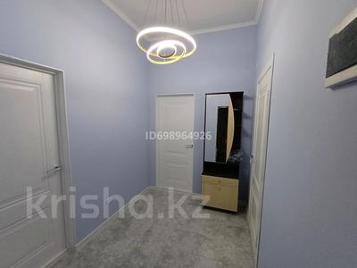 Пәтерлер в Мангистауской обл.: 1-бөлмелі пәтер · 52 м² · 1/10 қабат, 17-й мкр 82, бағасы: 16 млн 〒 1-бөлмелі пәтер · 52 м² · 1/10 қабат, 17-й мкр 82, бағасы: 16 млн 〒 в Актау