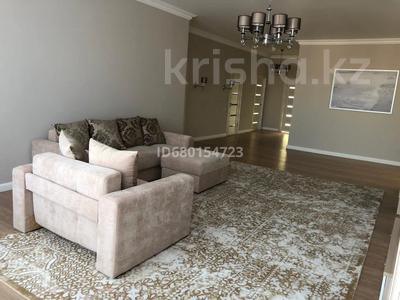 3-комнатная квартира · 165 м² · 8/8 этаж, Шарля де Голля 11 за 600 000 〒 в Астане