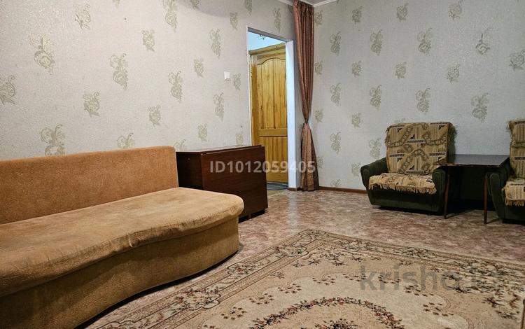 1-бөлмелі пәтер · 33 м² · 2/5 қабат, Просп. Бейбитшилик 67, бағасы: 130 000 〒 в Жезказгане — фото 2