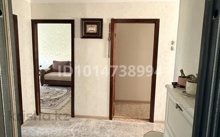 3-комнатная квартира · 61 м² · 5/5 этаж, мкр 8 290/3 за 18 млн ₸ в Актобе — фото 2