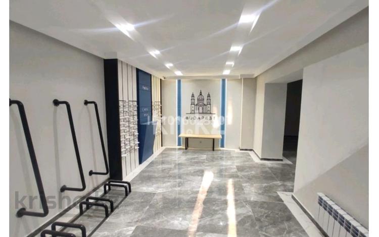 2-комнатная квартира · 60 м² · 11 этаж, Кабанбай батыра 59 за 300 000 ₸ в Астане, Нура р-н — фото 2