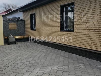 Часть дома · 4 комнаты · 115 м² · 5 сот., мкр Новый Город, Волгодонская — Гоголя-Волгодонская за 39 млн ₸ в Караганде, Казыбек би р-н