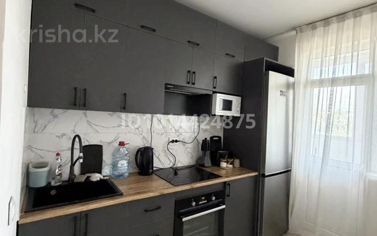 1-комнатная квартира · 40 м² · 6/12 этаж, Скрябина 28к2 за 280 000 ₸ в Алматы, Жетысуский р-н — фото 2