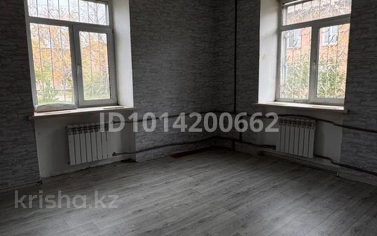 2-комнатная квартира · 46 м² · 1/3 этаж, Постышева 4а за 145 000 ₸ в Усть-Каменогорске — фото 2