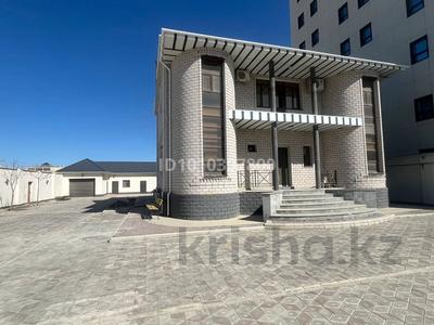 Отдельный дом · 8 комнат · 500 м² · 10 сот., 29а мкр 58/3 — Akkala mall, напротив бани Baza за 2.5 млн 〒 в Актау