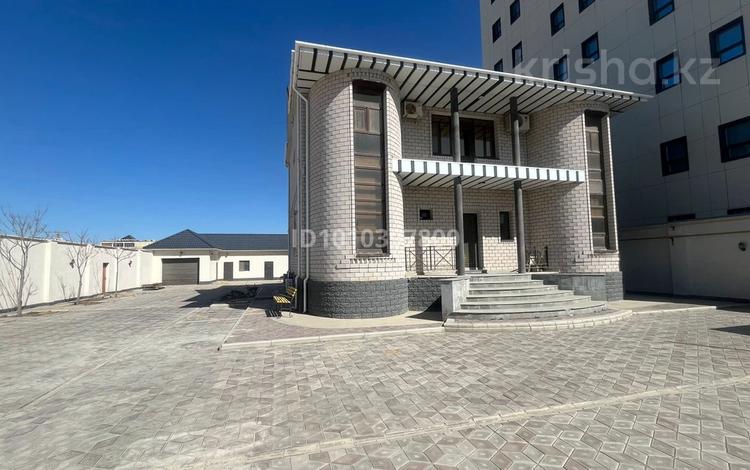 Отдельный дом · 8 комнат · 500 м² · 10 сот., 29а мкр 58/3 — Akkala mall, напротив бани Baza за 2.5 млн ₸ в Актау — фото 2