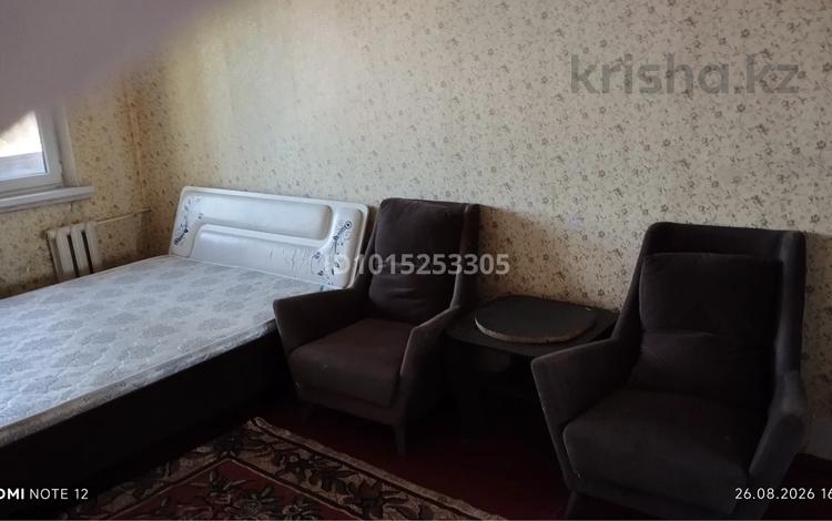 1-бөлмелі пәтер · 32.9 м² · 5/5 қабат, республика 10 — Арбат, акация, шымкент плаза, сити парк, бағасы: 12 млн ₸ в Шымкенте — фото 2