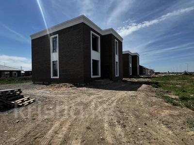 Отдельный дом · 4 комнаты · 205 м² · 10 сот., мкр Уркер — Е646 за ~ 80 млн ₸ в Астане, Нура р-н
