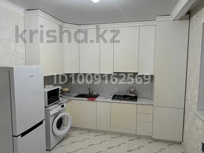 1-бөлмелі пәтер · 46 м² · 4/5 қабат, Алтын орда ш/а., Батыс 2 микрорайон 25, бағасы: 150 000 ₸ в Актобе, мкр. Алтын орда