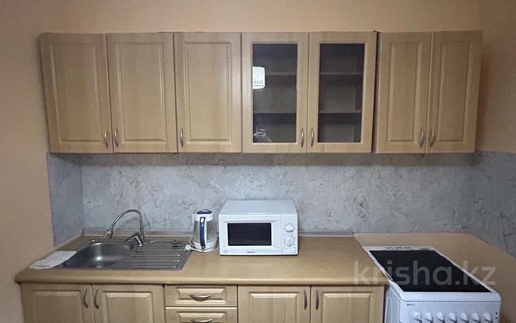 1-комнатная квартира · 45 м² · 10 этаж, мкр Шугыла 18 за 170 000 ₸ в Алматы, Наурызбайский р-н — фото 2