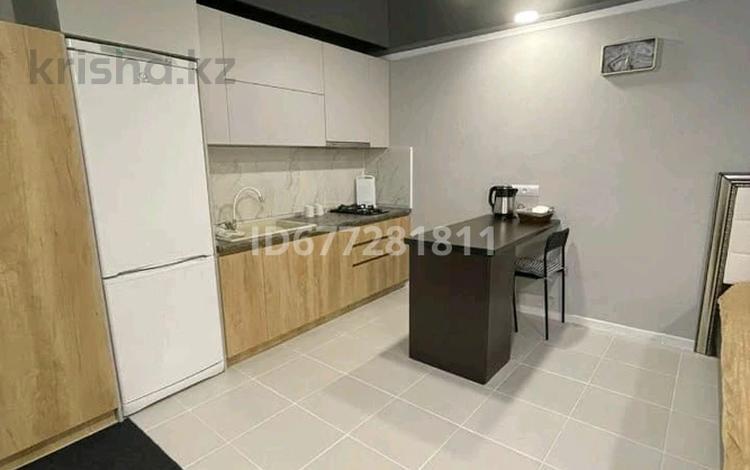 1-бөлмелі пәтер · 35 м² · 1/2 қабат, Старый город, Айтеке би 110 — Конаева, бағасы: 10 000 ₸ в Актобе — фото 8