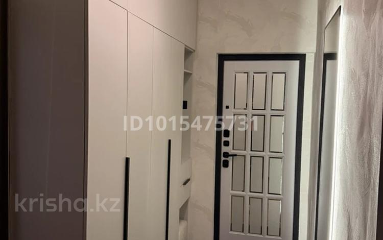 2-комнатная квартира · 54 м² · 9/9 этаж, Торайгырова 17 за 340 000 ₸ в Алматы, Бостандыкский р-н — фото 2