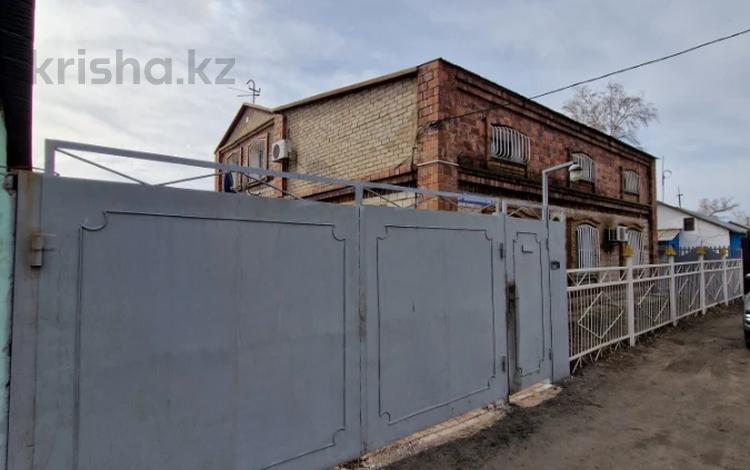 Отдельный дом • 7 комнат • 239.7 м² • 6 сот., Сахалинская 50 за 46.5 млн 〒 в Павлодаре — фото 2