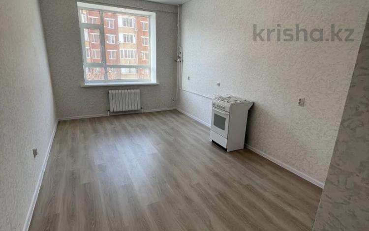 3-бөлмелі пәтер · 108 м² · 2/9 қабат, Абая 101, бағасы: 61.8 млн ₸ в Костанае — фото 2