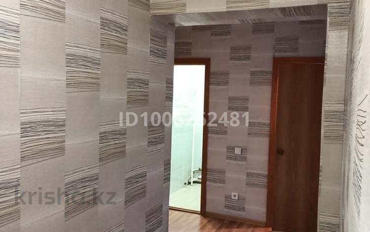 1-бөлмелі пәтер · 40 м² · 4/5 қабат, Кокжал Барака 2/2, бағасы: 17 млн ₸ в Усть-Каменогорске — фото 2