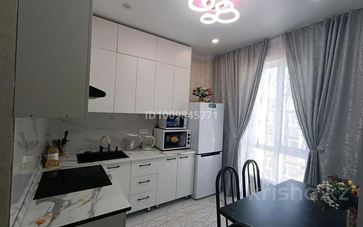 1-бөлмелі пәтер · 30 м² · 3/3 қабат, Жангозина 61Б — Цон , Больница,СДУ Сатпаев школа полностью с мебелью и техникой, бағасы: 17 млн ₸ в Каскелене — фото 2