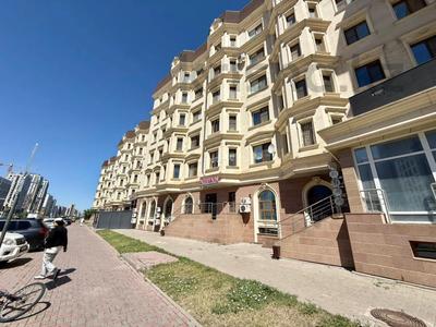 Свободное назначение, офисы, магазины и бутики, салоны красоты, медцентры и аптеки, образование, развлечения, кабинеты и рабочие места · 200 м² за 1.8 млн ₸ в Астане, Нура р-н