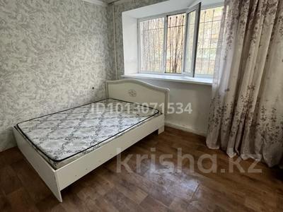 1-комнатная квартира · 31 м² · 1/5 этаж, Майкудук, 13й микрорайон 26 за 6 млн ₸ в Караганде, Алихана Бокейханова р-н
