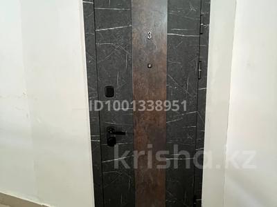 Продажа квартир в Улытау обл.: 5-комнатная квартира · 120 м² · 3/5 этаж, Алашахан 24 Б — Возле Музея за 55 млн 〒 5-комнатная квартира · 120 м² · 3/5 этаж, Алашахан 24 Б — Возле Музея за 55 млн 〒 в Жезказгане