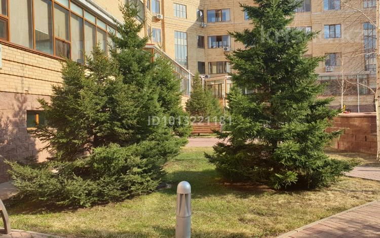 2-бөлмелі пәтер · 82 м² · 3/5 қабат, Тасшокы 1-7, бағасы: 60 млн ₸ в Астане, Алматы р-н — фото 11