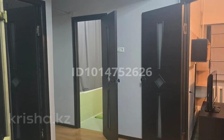 3-комнатная квартира · 62 м² · 1/9 этаж, мкр Самал-1 1 за 70 млн ₸ в Алматы, Медеуский р-н — фото 3