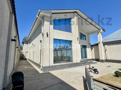 Отдельный дом · 5 комнат · 255 м² · 10 сот., мкр Акжайык 66 за 99 млн ₸ в Шымкенте, Абайский р-н