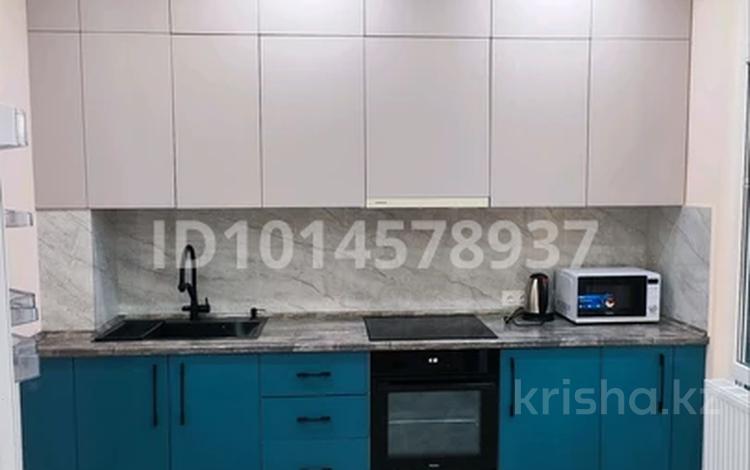 3-комнатная квартира · 80 м² · 8/9 этаж, Нажмеденова 26/1 — Рядом находятся школа, торговый центр и железнодорожный вокзал; предус за 400 000 ₸ в Астане, Сарайшык р-н — фото 2