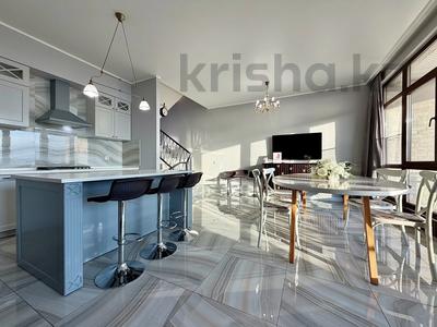 6-бөлмелі пәтер · 260 м² · 1/3 қабат, Самал-3 ш/а., Кажымукана 49 — Юбилейный, бағасы: 204 млн ₸ в Алматы, Медеуский р-н