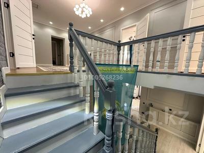 Отдельный дом · 6 комнат · 320 м², мкр Нурсая, Бигельдинова 61 за 800 000 〒 в Атырау