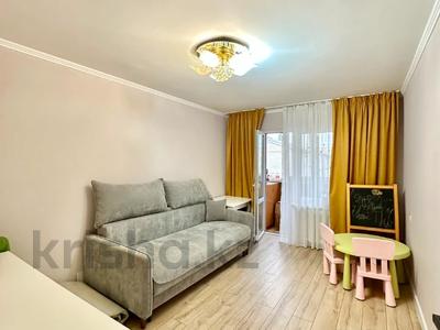 3-комнатная квартира · 73 м² · 5/5 этаж, мкр Мамыр-1 8 — ТЦ Спутник, С ремонтом!!! за 53 млн ₸ в Алматы, Ауэзовский р-н