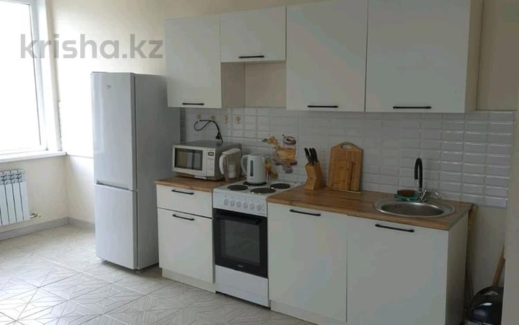 2-комнатная квартира · 75 м² · 9/18 этаж, Гагарина 133/2 за 300 000 ₸ в Алматы, Бостандыкский р-н — фото 2